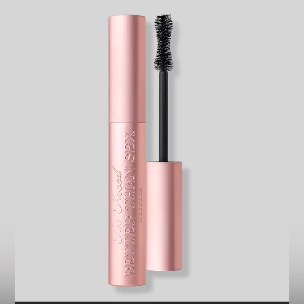 Too Faced
Better Than Sex Volumizing & Lengthening Mascara brand new